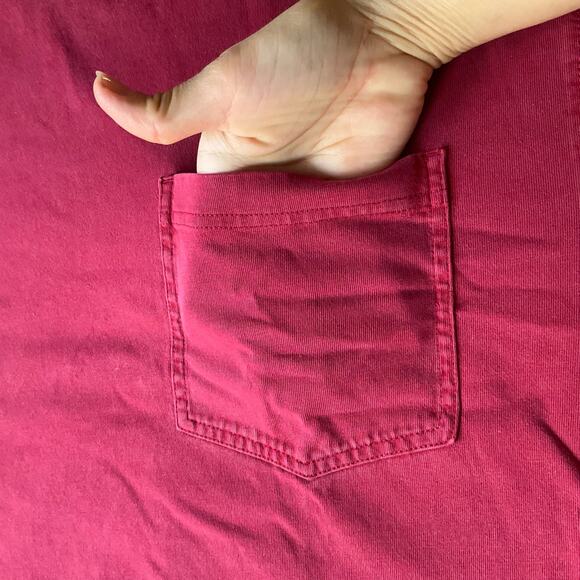 Duluth Trading Co. Men’s Short Sleeve T-shirt size L, Solid Red, Pocket Front - Picture 5 of 7